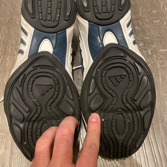 Adidas - Picture 3 of 3